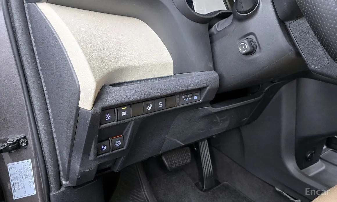 Фото 16 - Toyota Sienna