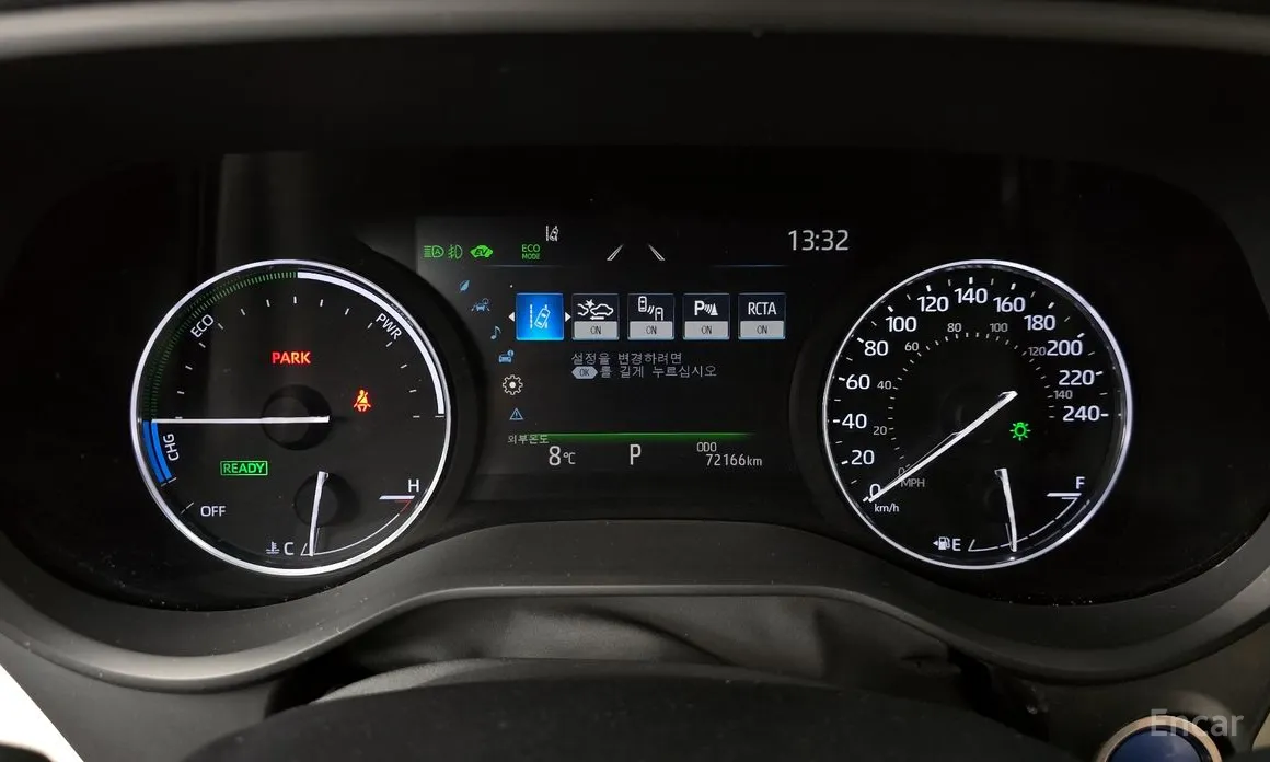 Фото 8 - Toyota Sienna