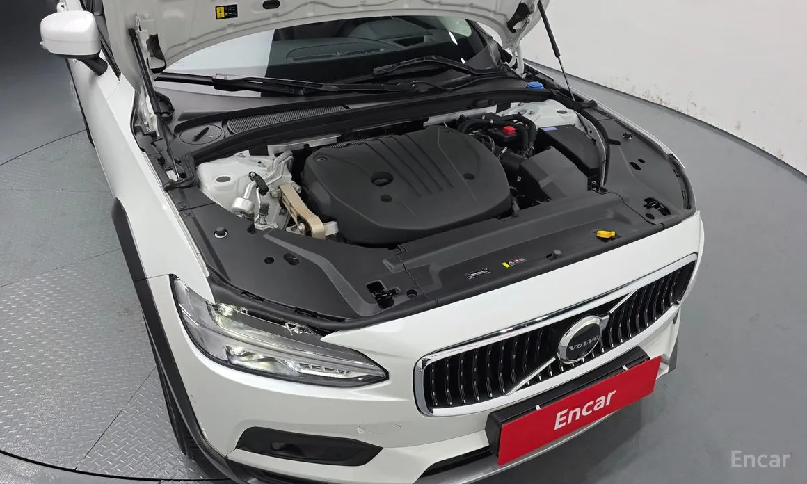 Фото 6 - Volvo V90