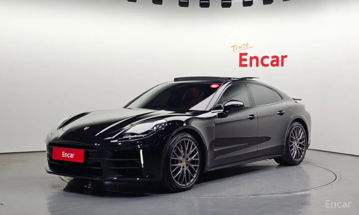 Фото 1 - Porsche Panamera