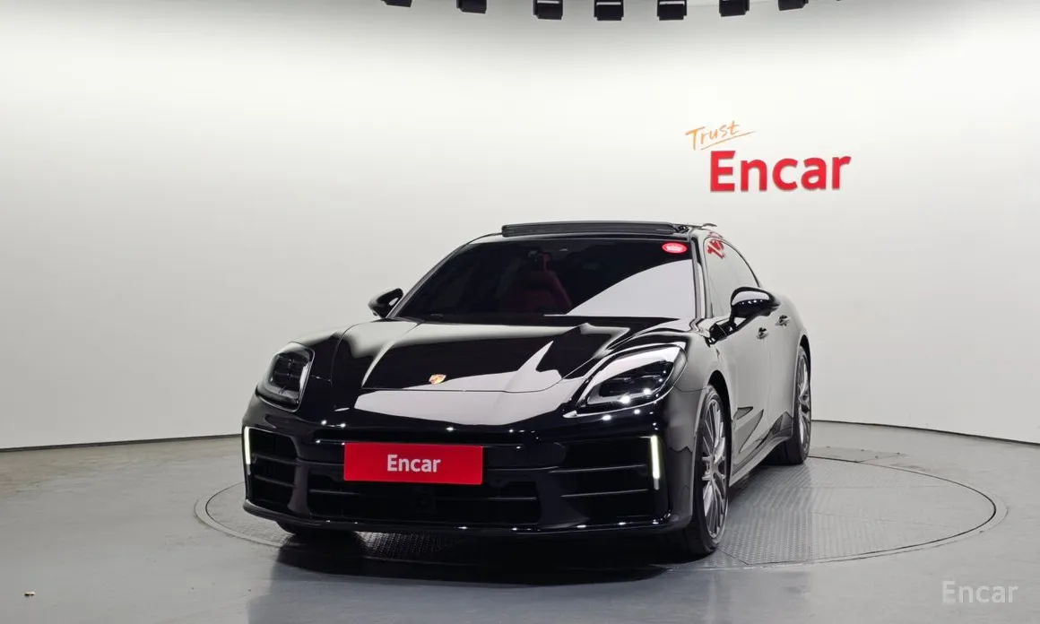 Фото 3 - Porsche Panamera