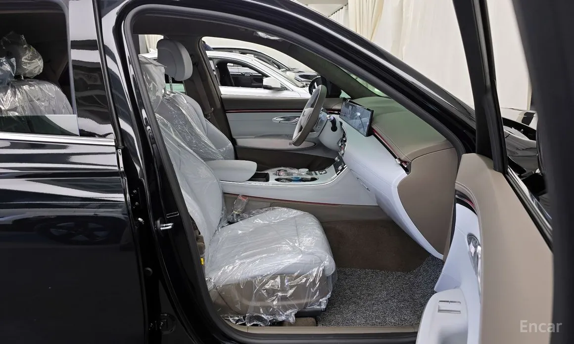 Фото 11 - Genesis GV70