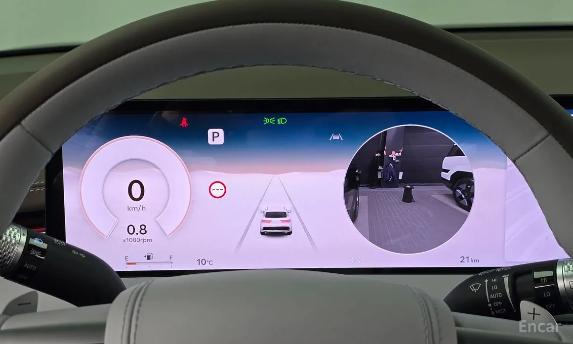 Фото 8 - Genesis GV70