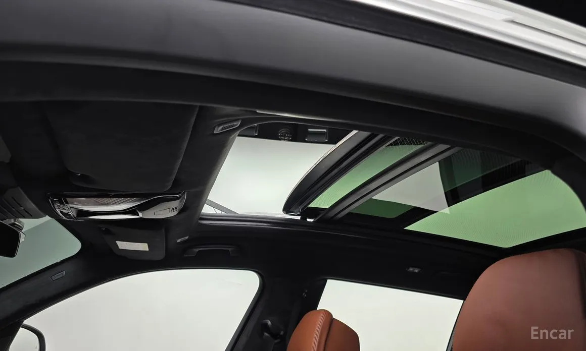 Фото 19 - BMW X7