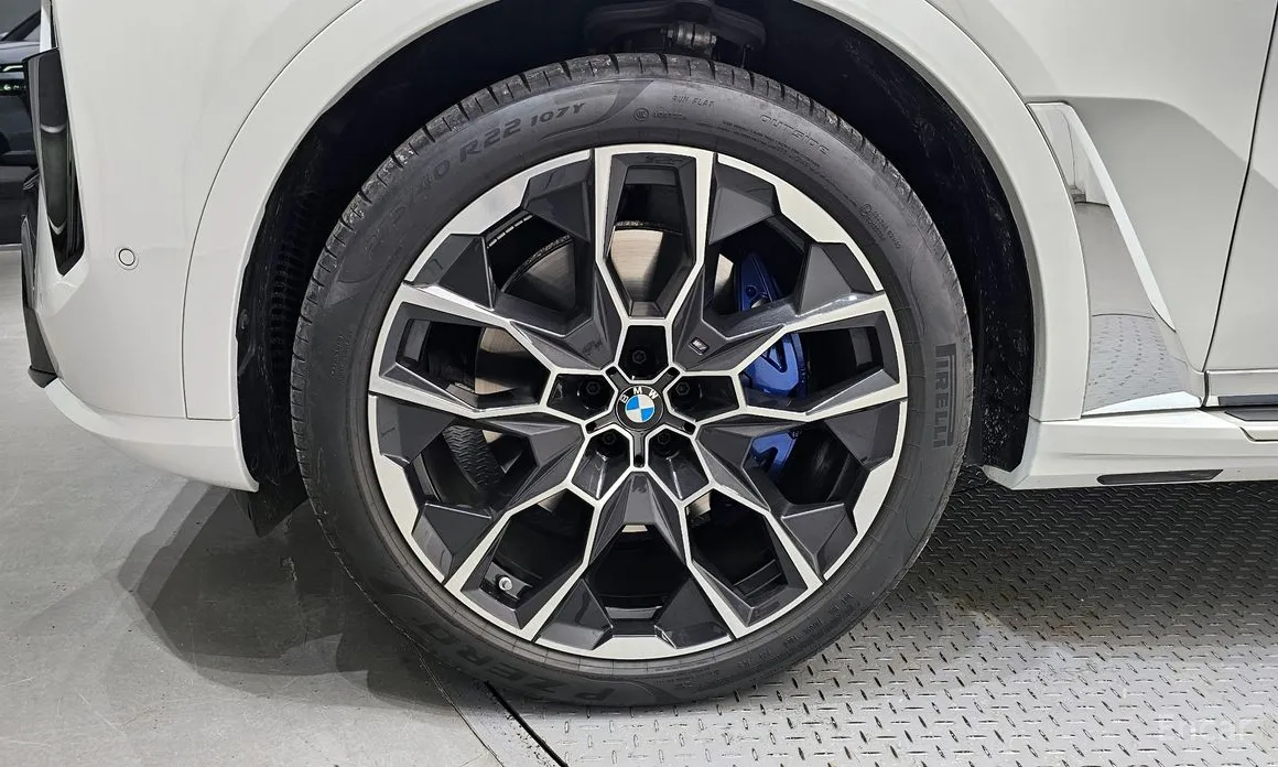 Фото 5 - BMW X7