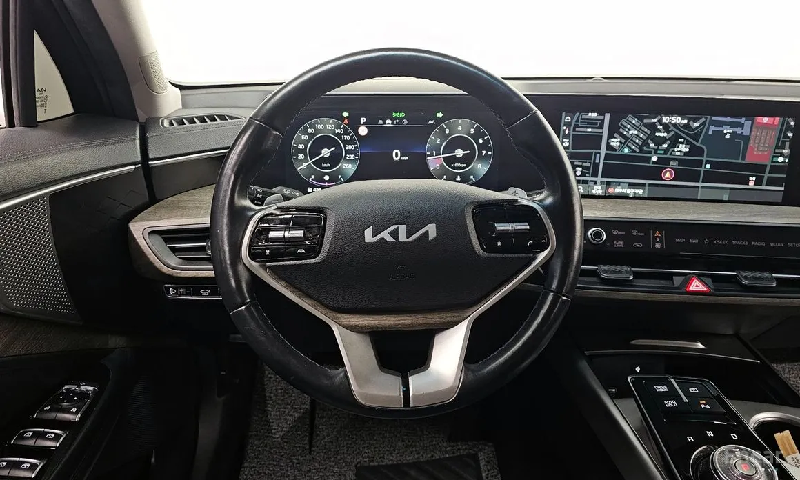 Фото 12 - Kia K8