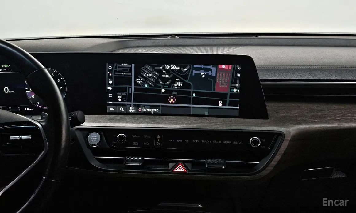 Фото 13 - Kia K8