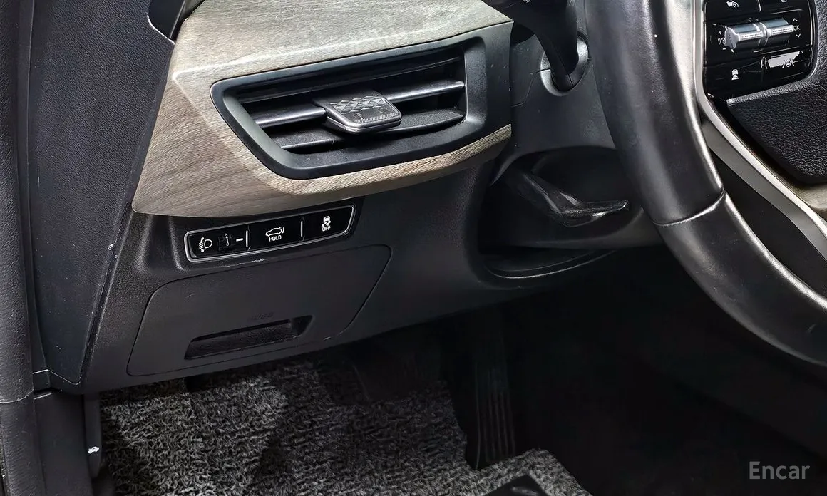 Фото 15 - Kia K8