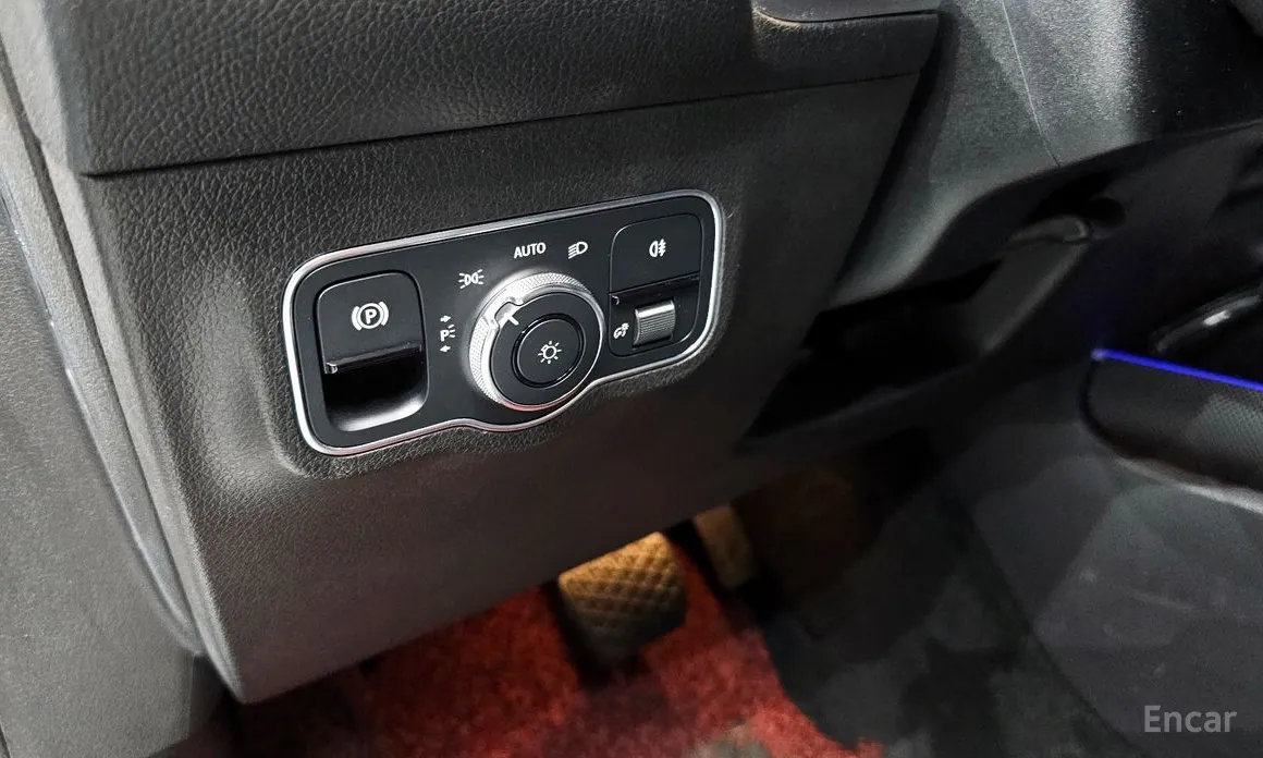 Фото 16 - Mercedes-Benz GLB-Class