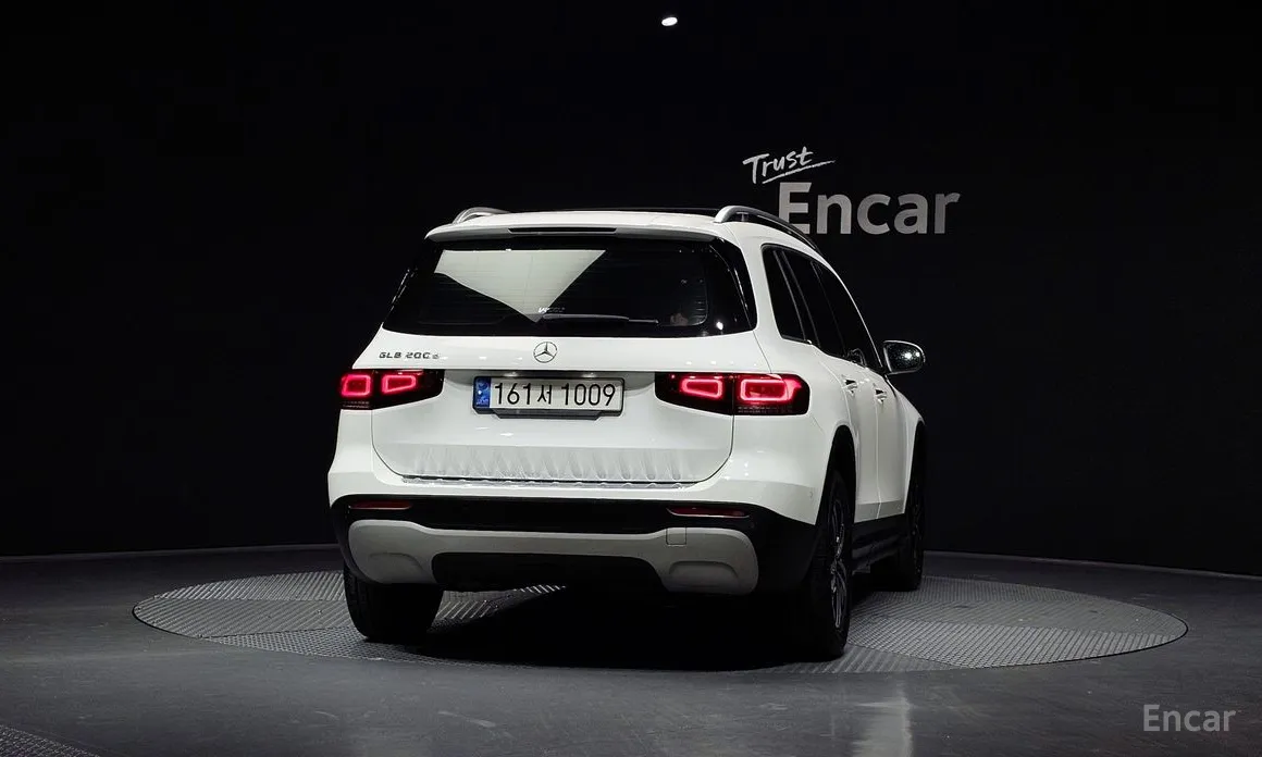 Фото 4 - Mercedes-Benz GLB-Class