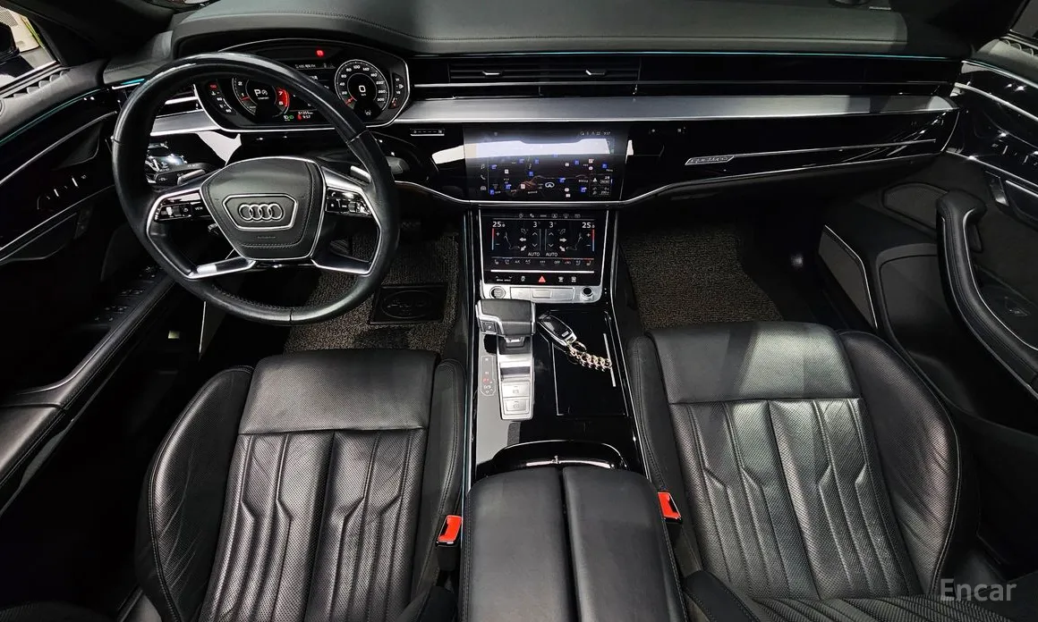 Фото 7 - Audi A8