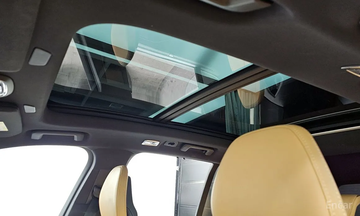 Фото 19 - Volvo XC90