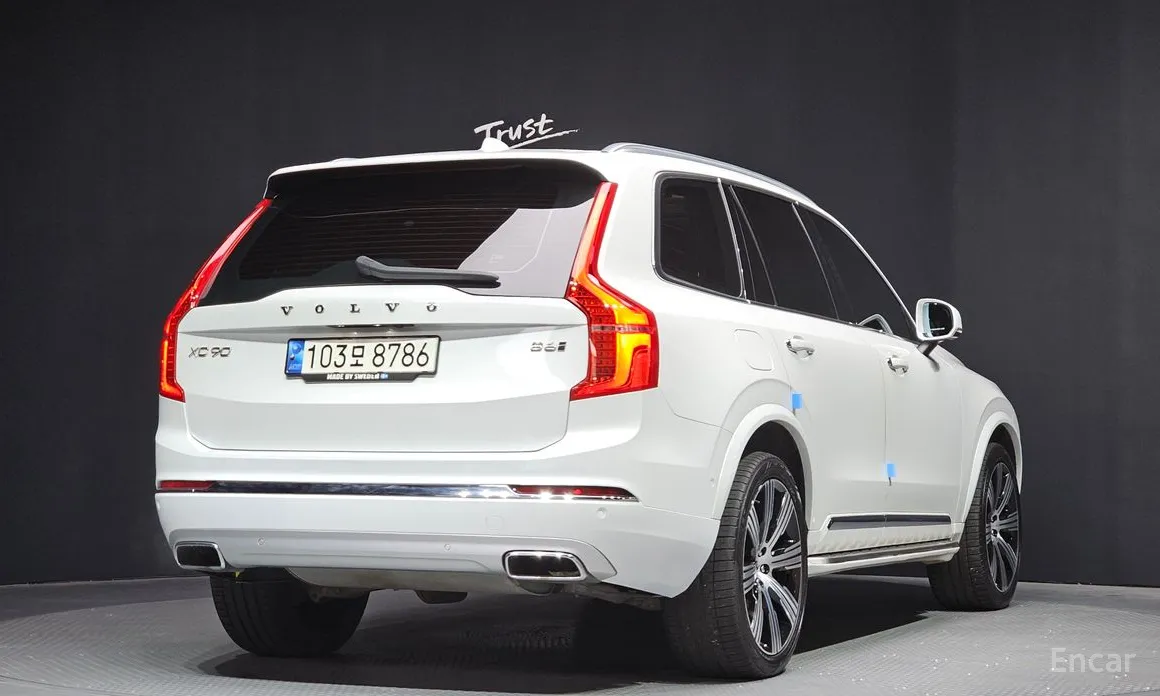 Фото 2 - Volvo XC90