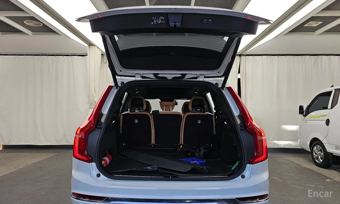 Фото 20 - Volvo XC90