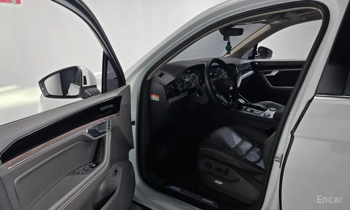 Фото 10 - Volkswagen Touareg