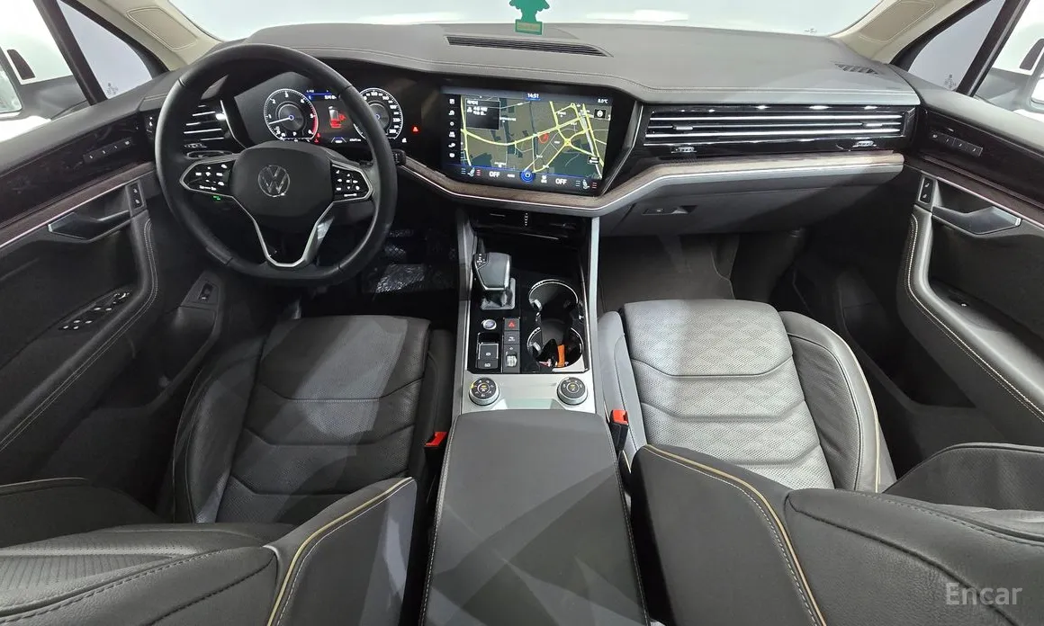 Фото 7 - Volkswagen Touareg