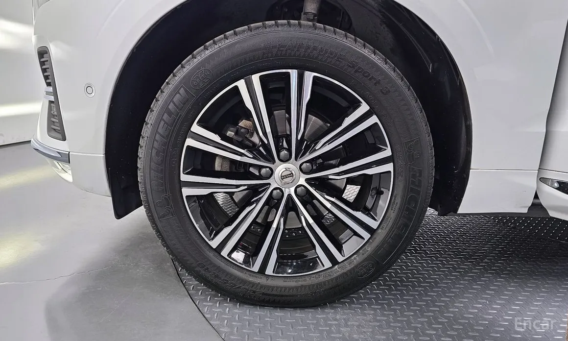 2017 Volvo XC60