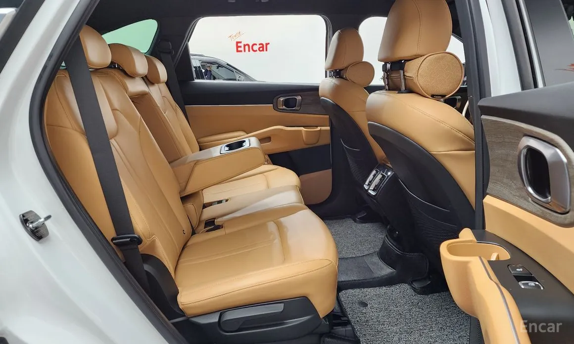 Фото 12 - Kia Sorento