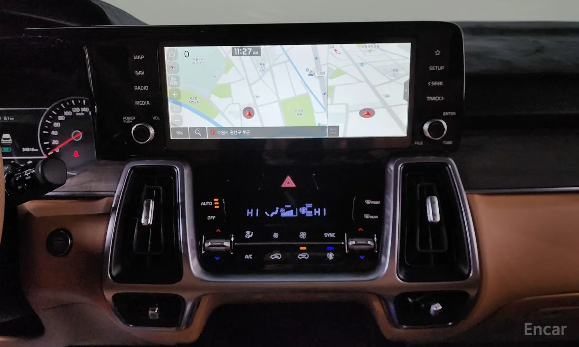 Фото 15 - Kia Sorento