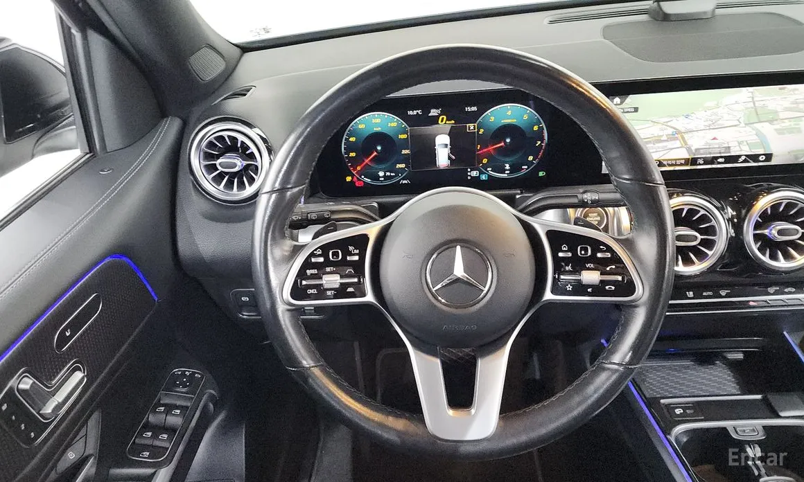 Фото 13 - Mercedes-Benz GLB-Class