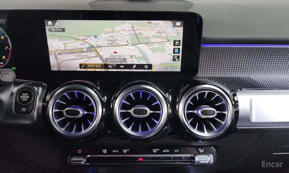 Фото 15 - Mercedes-Benz GLB-Class