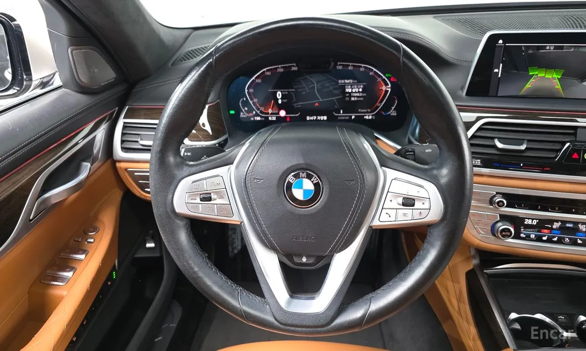 Фото 14 - BMW 7 Series
