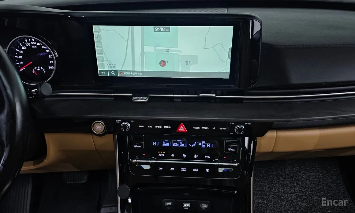 Фото 14 - Kia Carnival