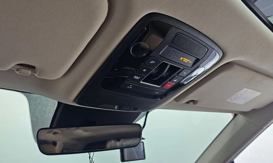 Фото 17 - Kia Carnival