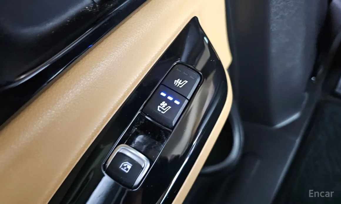 Фото 18 - Kia Carnival