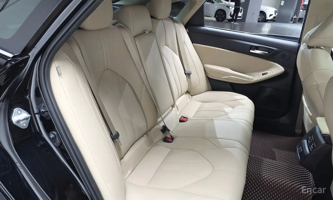 Фото 13 - Toyota Avalon