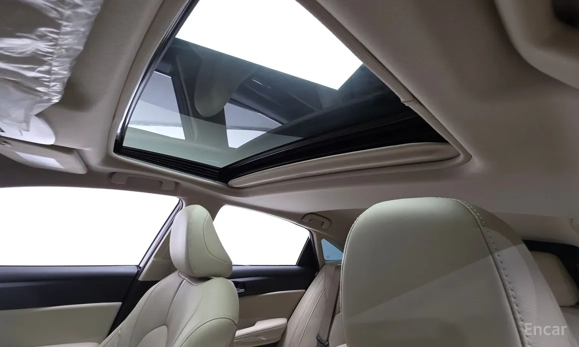 Фото 18 - Toyota Avalon