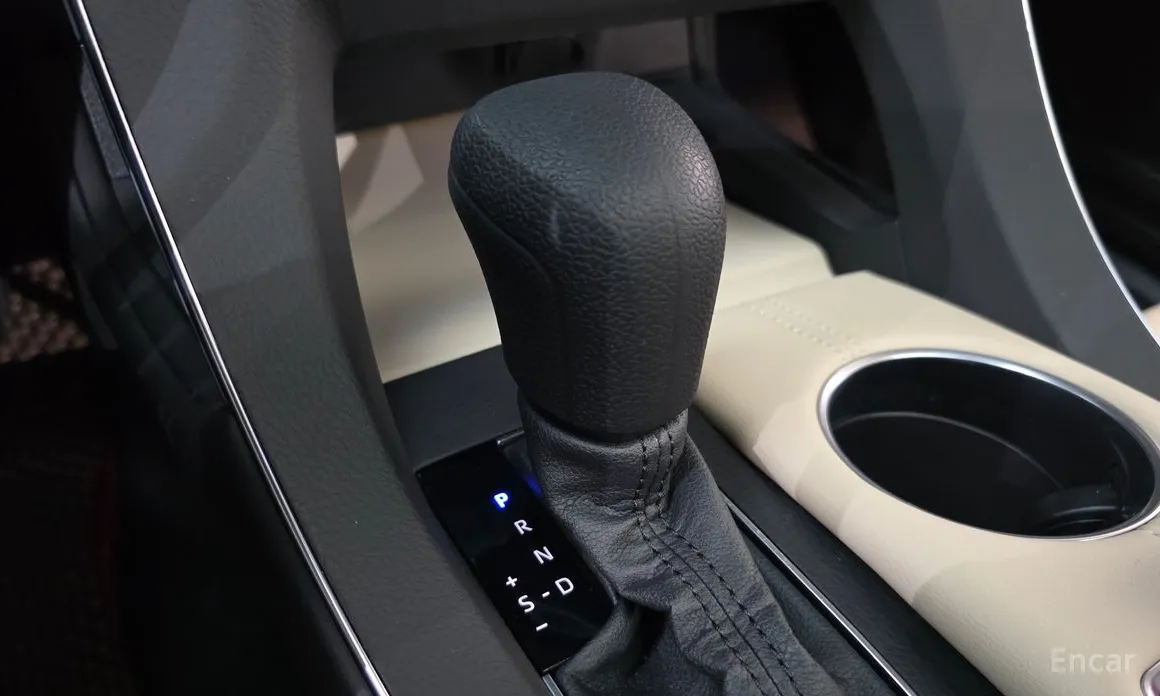 Фото 9 - Toyota Avalon