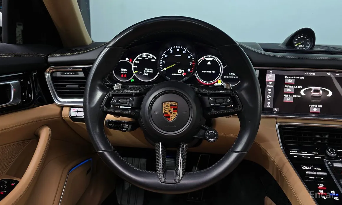 Фото 13 - Porsche Panamera