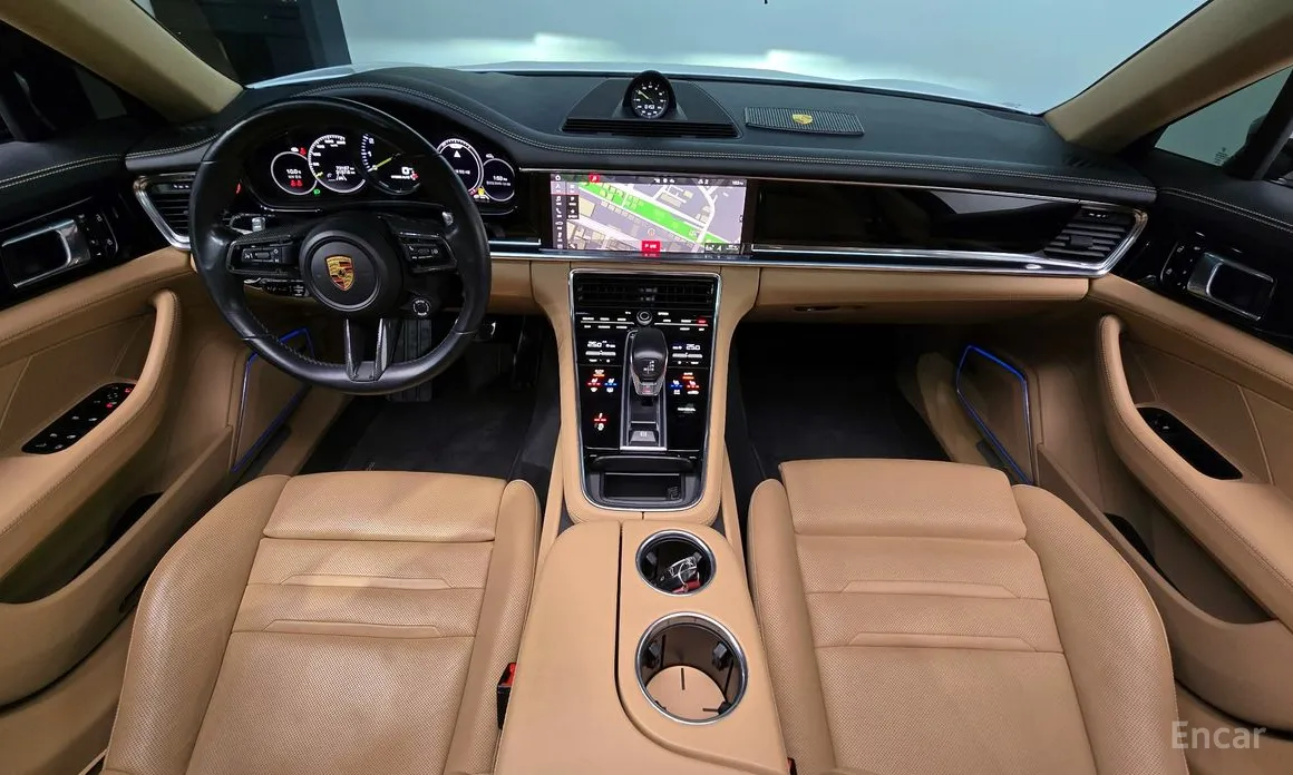 Фото 7 - Porsche Panamera