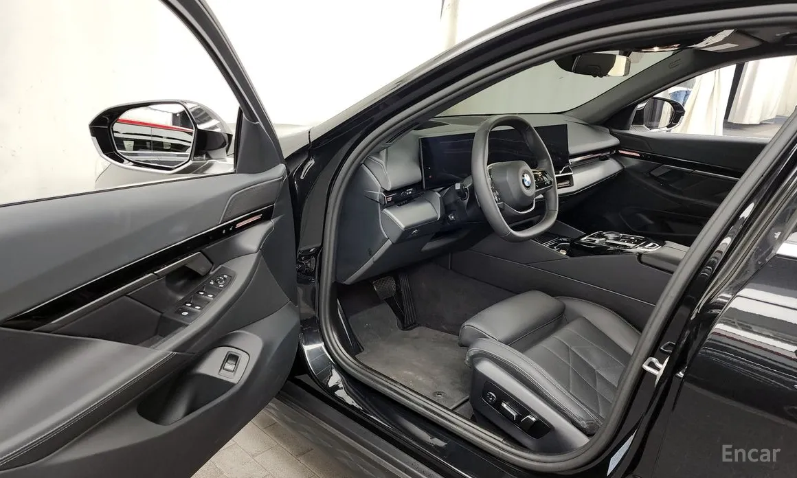 Фото 10 - BMW 5 Series