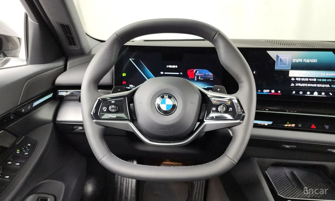 Фото 13 - BMW 5 Series