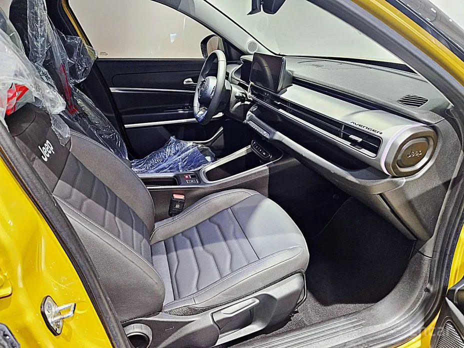 Фото 15 - Jeep Avenger