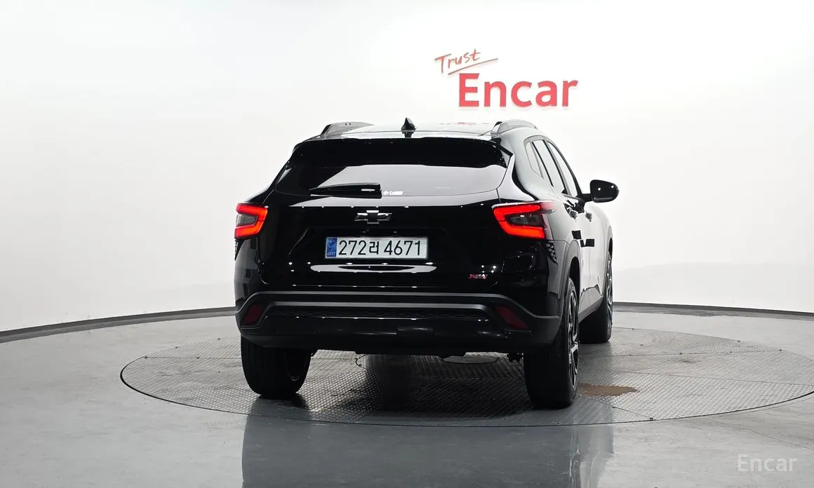 Фото 4 - Chevrolet Trax