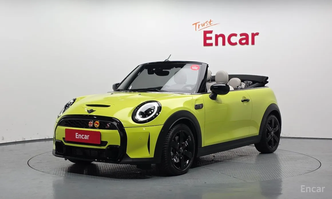 Фото 1 - Mini Cooper Convertible