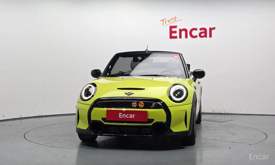 Фото 3 - Mini Cooper Convertible