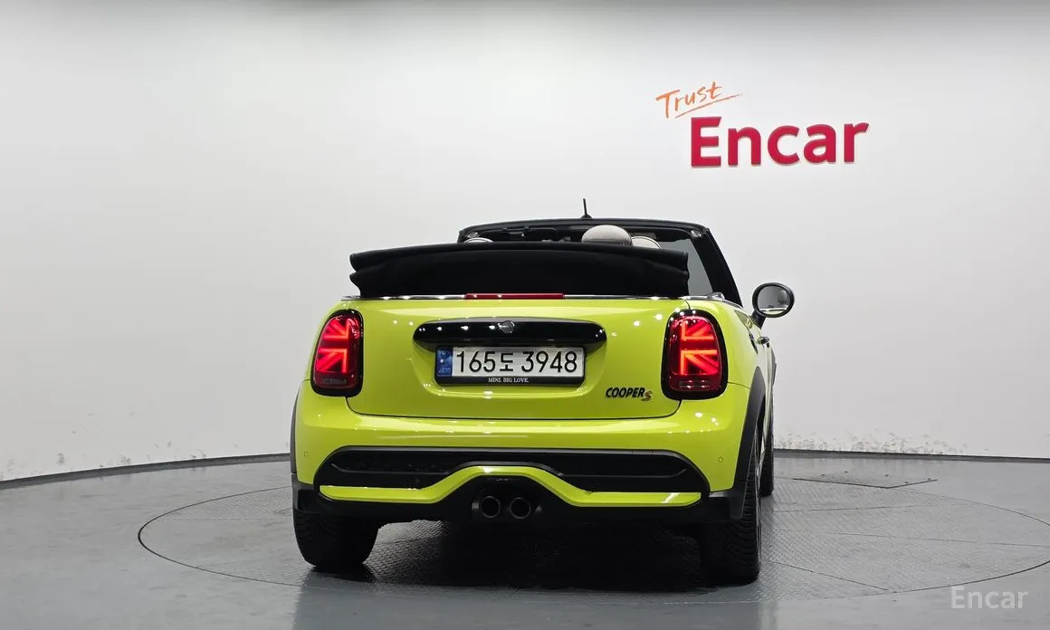 Фото 4 - Mini Cooper Convertible