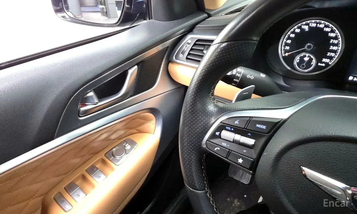 Фото 18 - Genesis G70