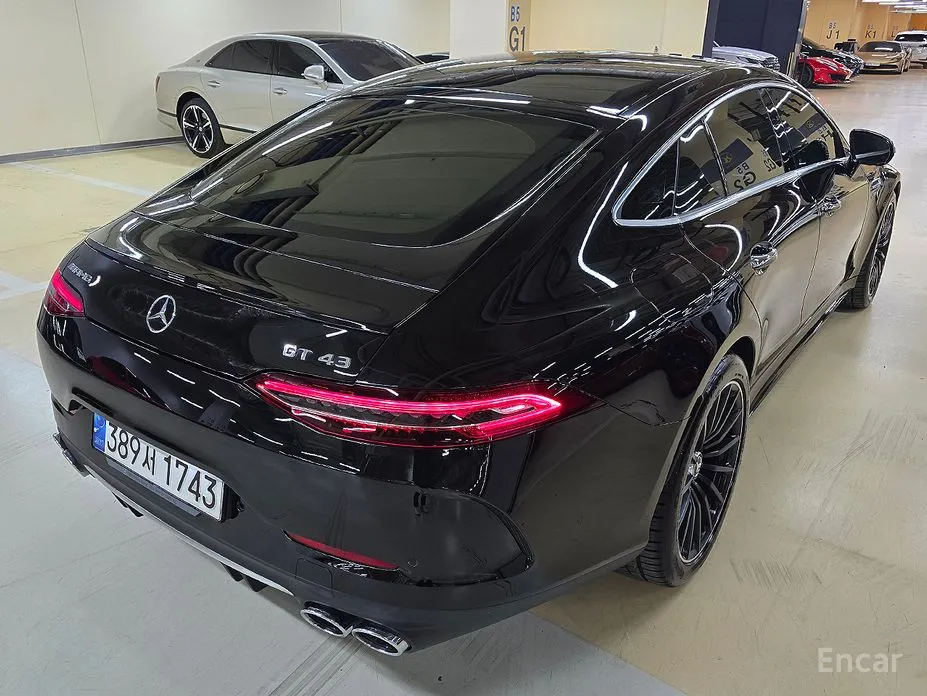 Фото 3 - Mercedes-Benz AMG GT