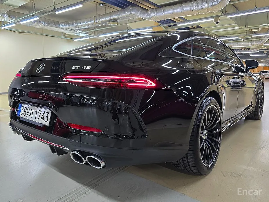 Фото 4 - Mercedes-Benz AMG GT