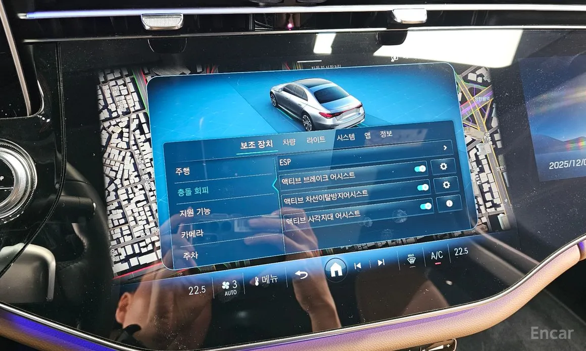 Фото 17 - Mercedes-Benz E-Class