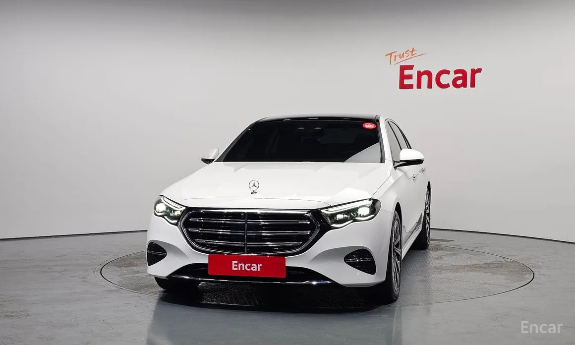 Фото 3 - Mercedes-Benz E-Class