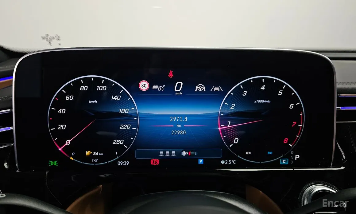 Фото 8 - Mercedes-Benz E-Class