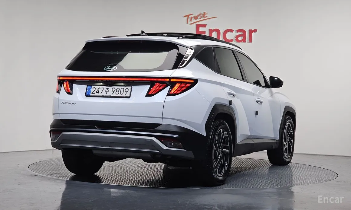 Фото 2 - Hyundai Tucson