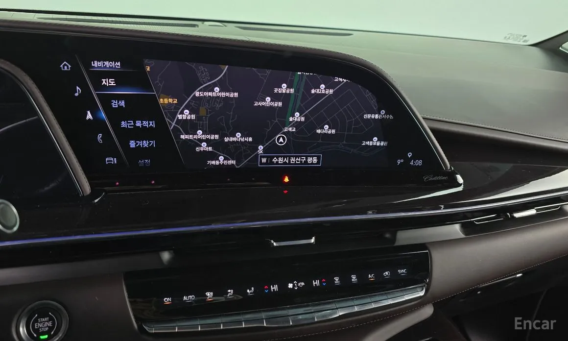 Фото 14 - Cadillac Escalade