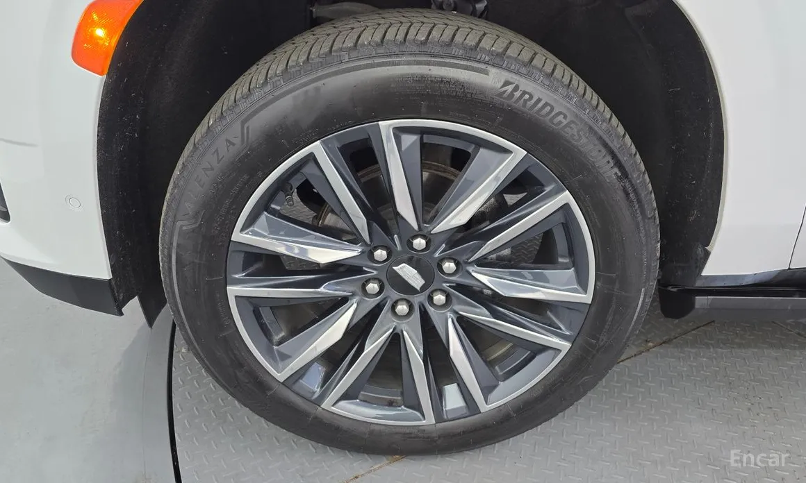 Фото 5 - Cadillac Escalade